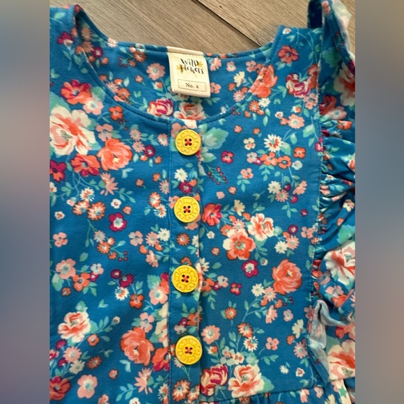 Size 4t wildflowers romper - Picture 3 of 4